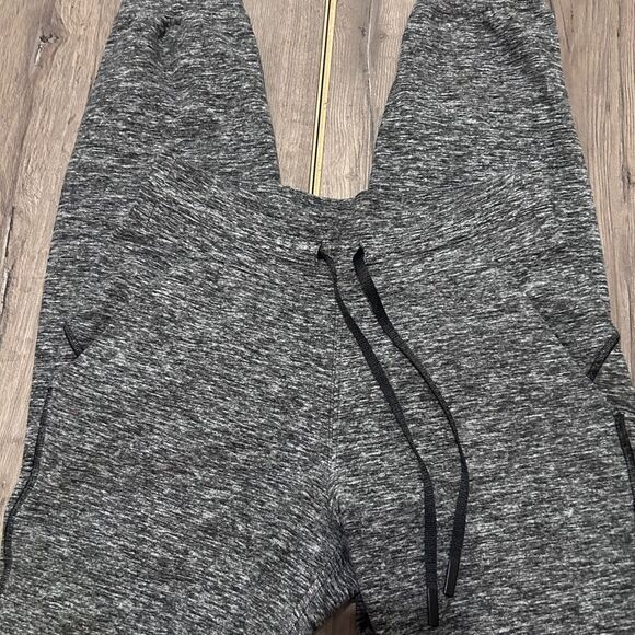 Lululemon Ready To Rulu Fleece Jogger 28” - Picture 2 of 3